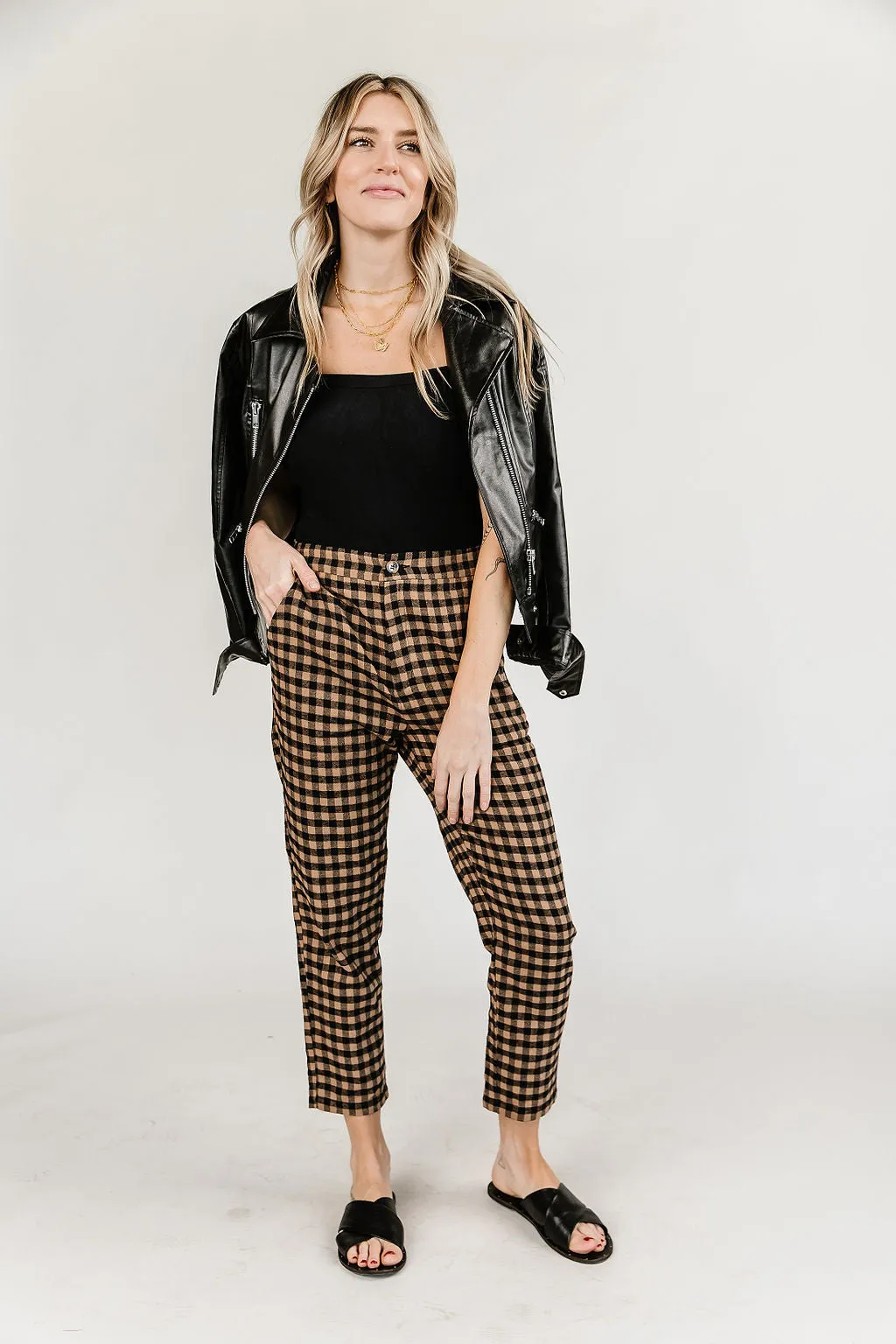 Ampersand Checkered Crop Pants