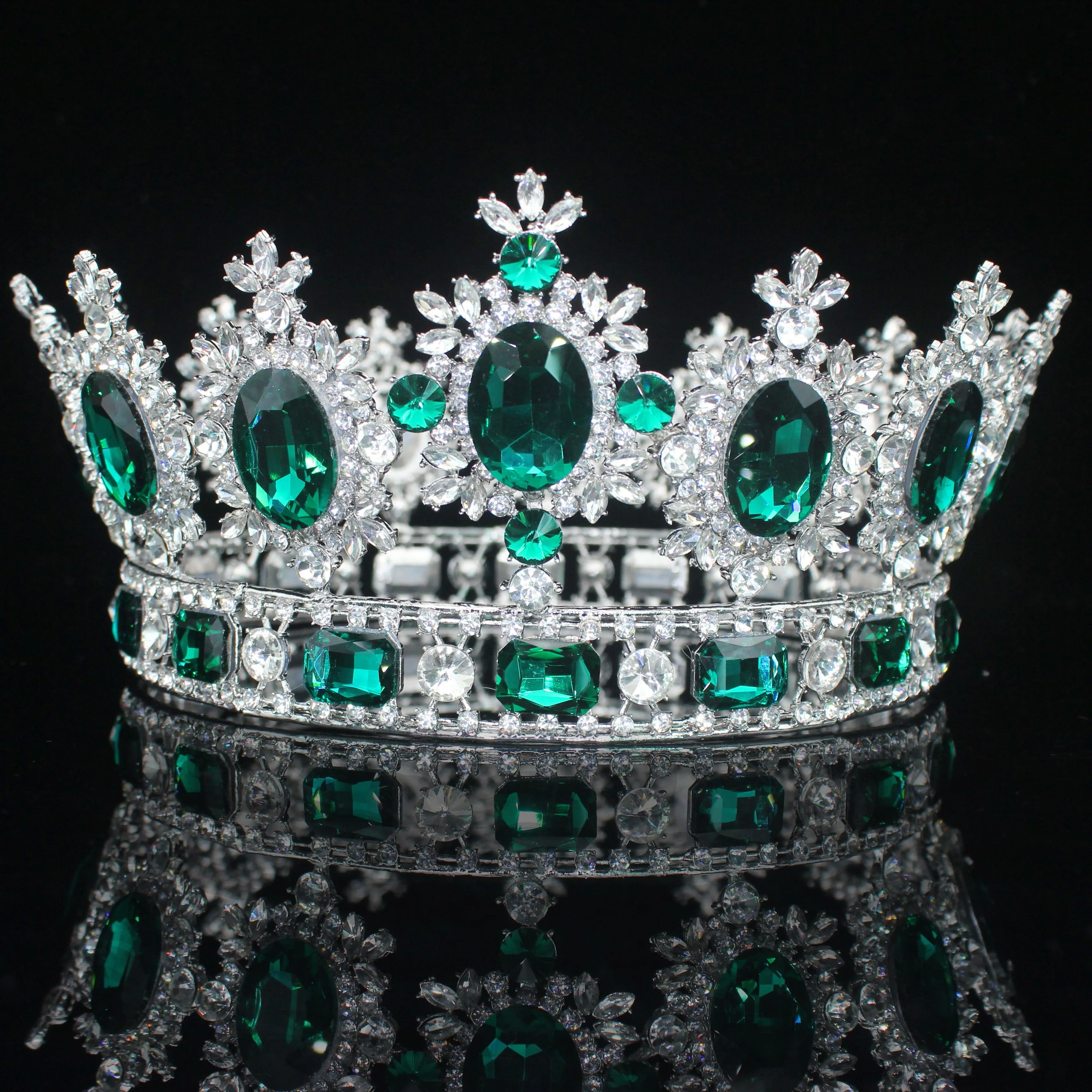 The Victoria Crown